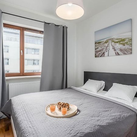 Chill Apartments Airport Residence Варшава Екстер'єр фото