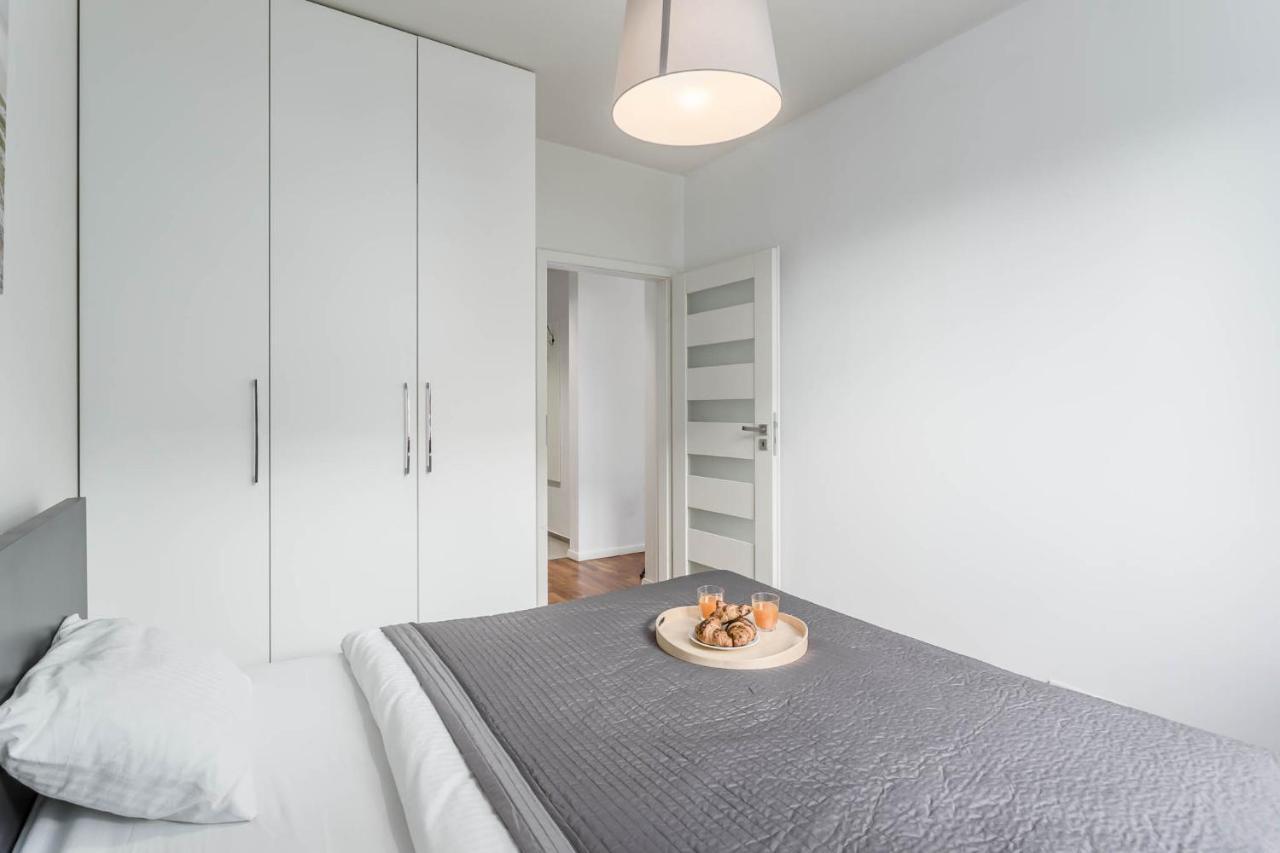 Chill Apartments Airport Residence Варшава Екстер'єр фото