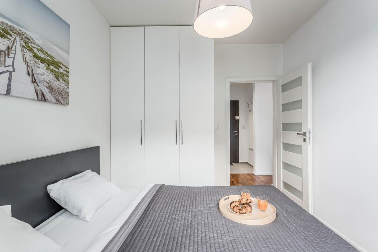 Chill Apartments Airport Residence Варшава Екстер'єр фото